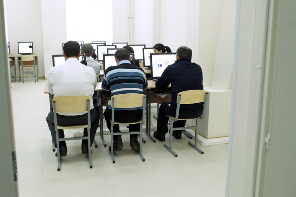 Иностранцам в Петербурге напомнили о последнем шансе легализоваться